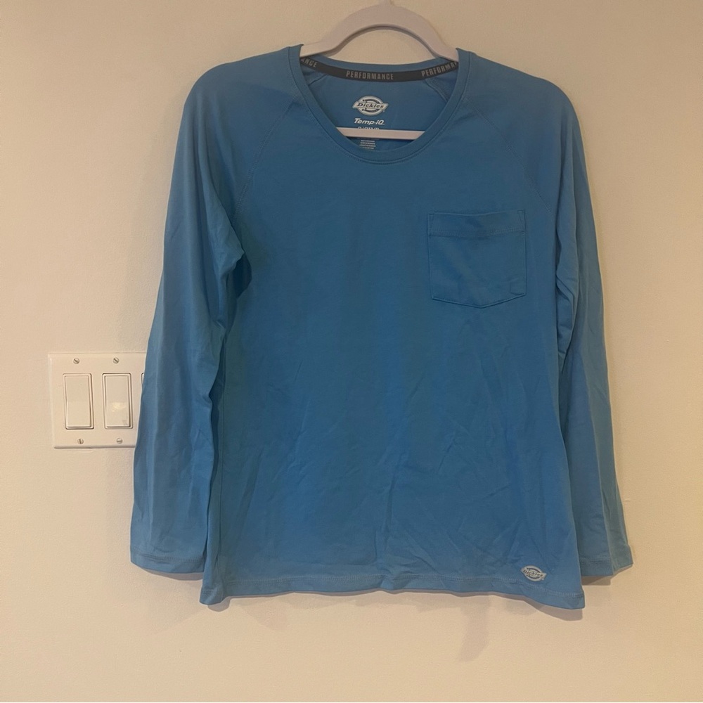 Dickies Performance Cooling Temp iQ Light Blue Long Sleeve Shirt Women’s Small